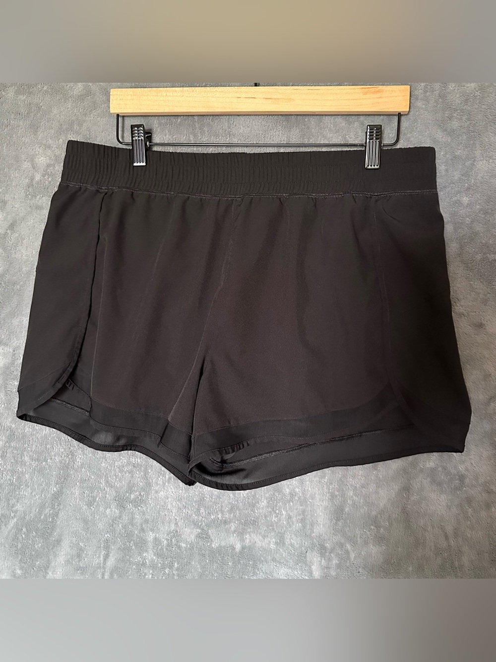 GAIAM Black Women's Athletic running Shorts XL 3.5 inch inseam